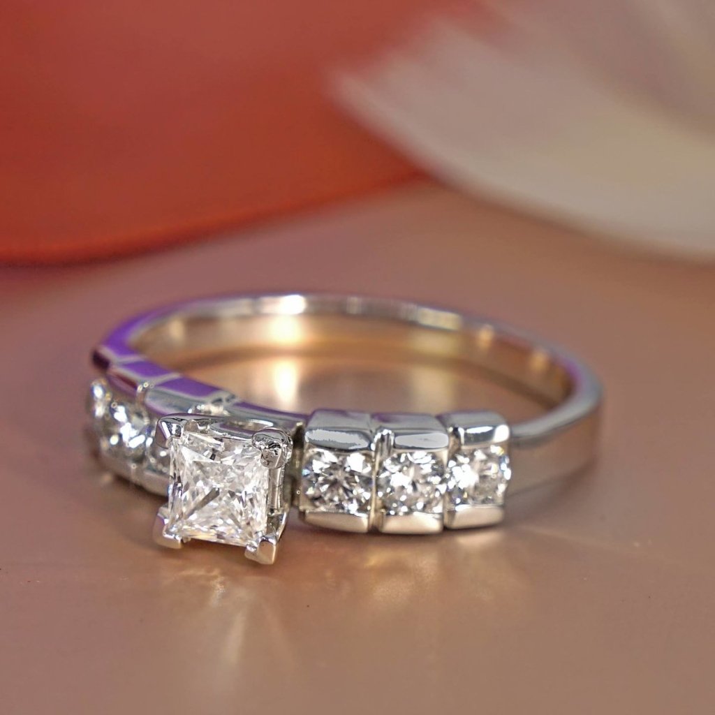 0.95 - 2.10 CT Princess & Round Cut Natural Diamonds - Engagement Ring - Primestyle.com
