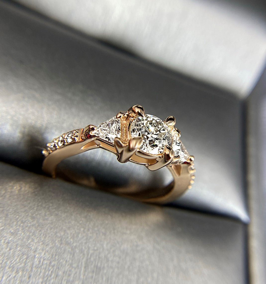 0.95-2.10 CT Round & Triangle Cut Diamonds - Engagement Ring - Primestyle.com