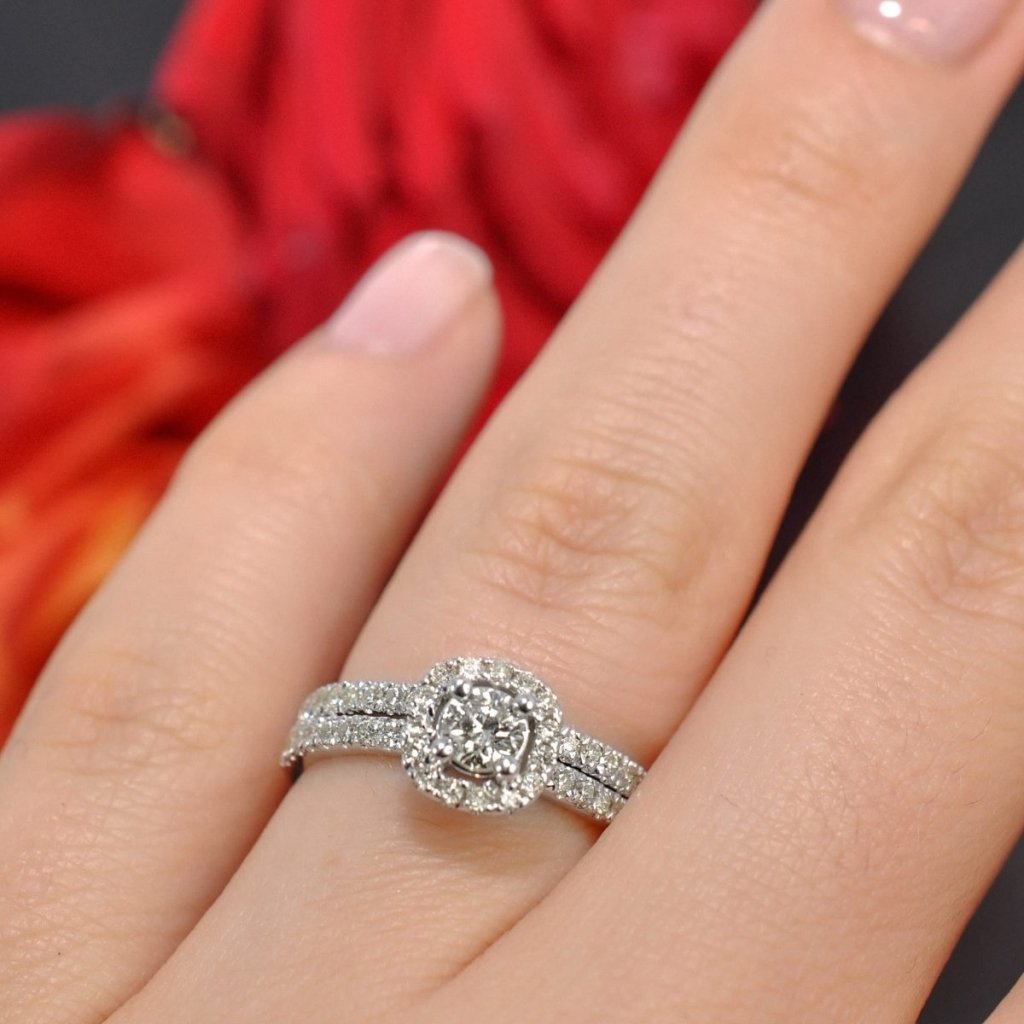 1.00-2.15 CT Round Cut Natural Diamonds - Bridal Set