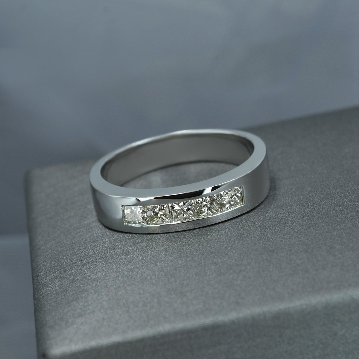 1.00 CT Princess Cut Diamonds - Mens Wedding Band - Primestyle.com