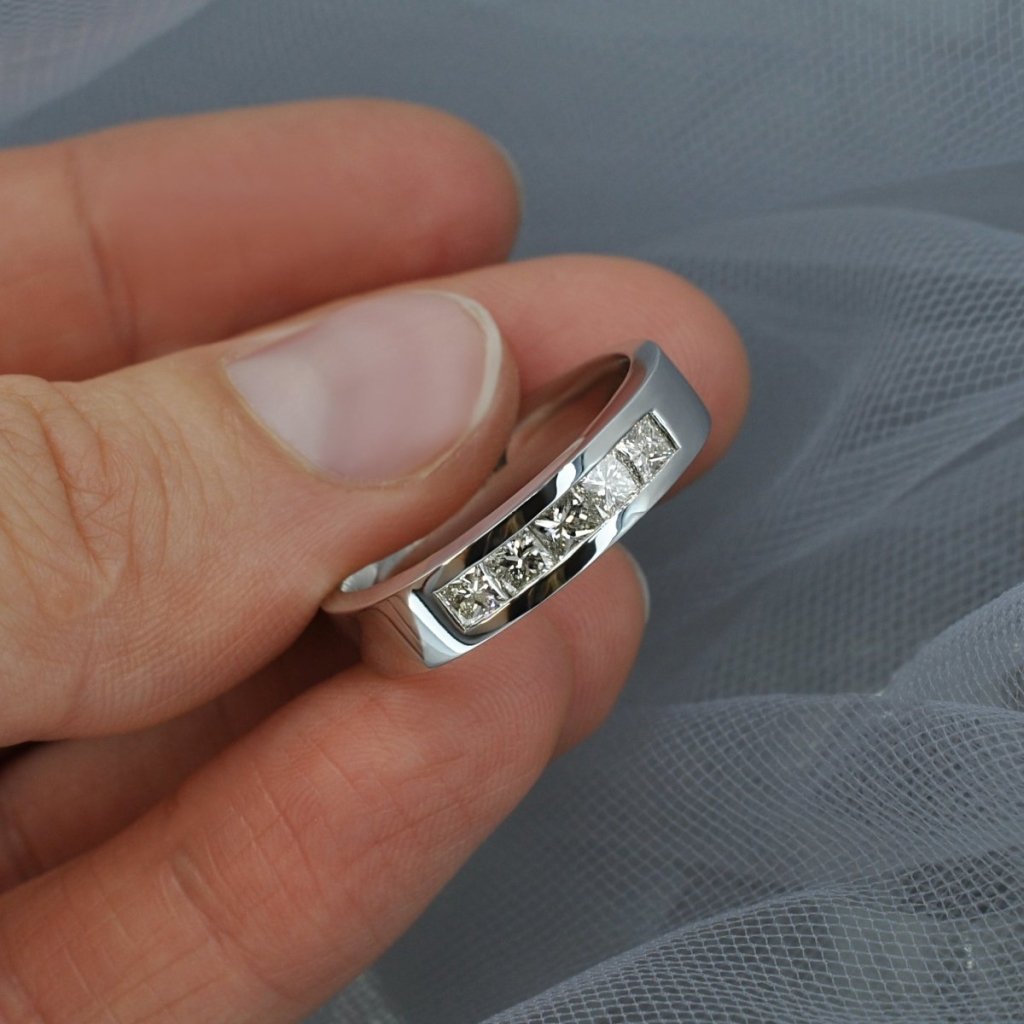 1.00 CT Princess Cut Natural Diamonds - Mens Wedding Bands