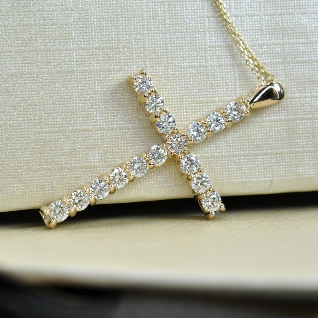 1.00 CT Round Cut Natural Diamonds - Diamond Pendants - Primestyle.com