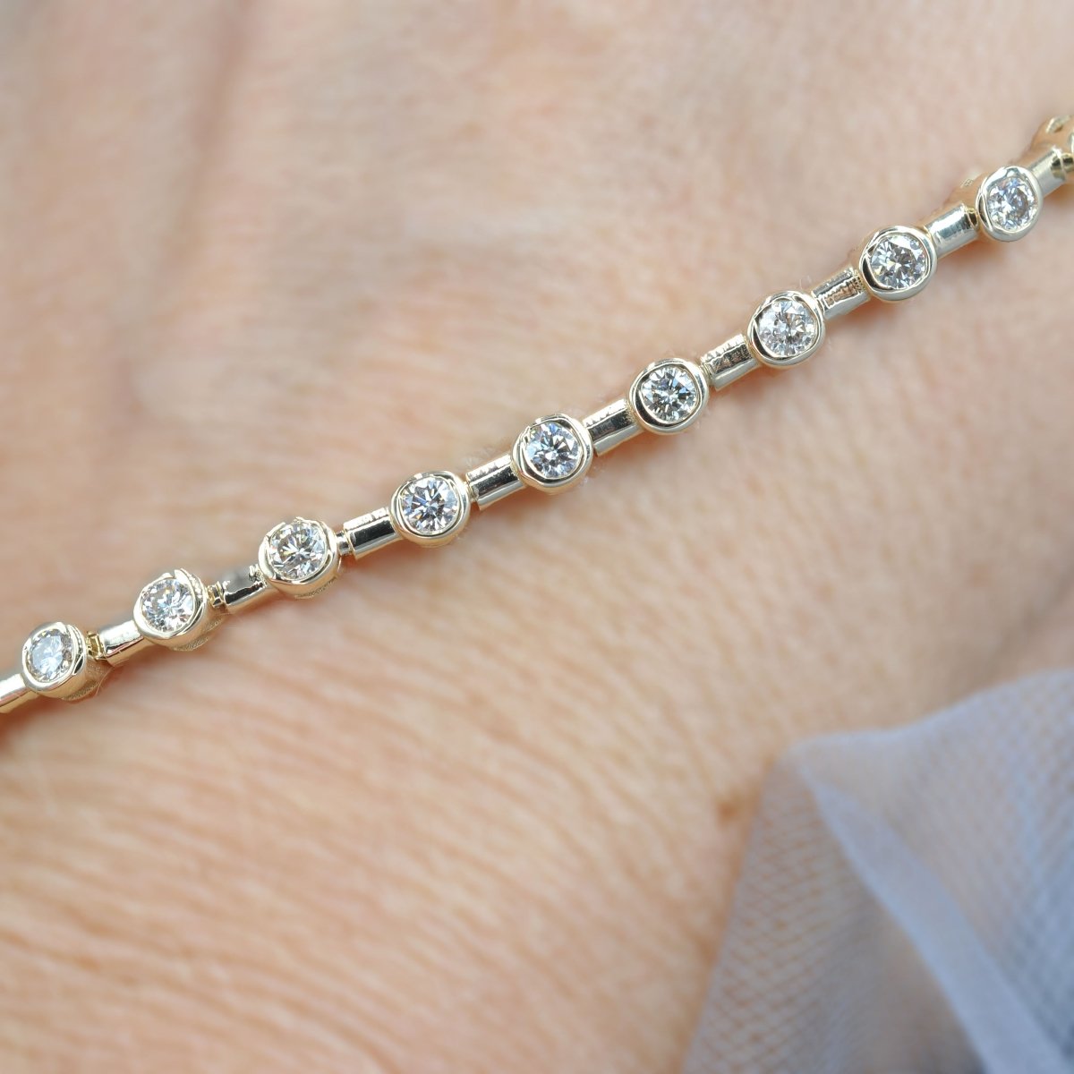 1.10-3.00 CT Round Cut Diamonds - Tennis Bracelet