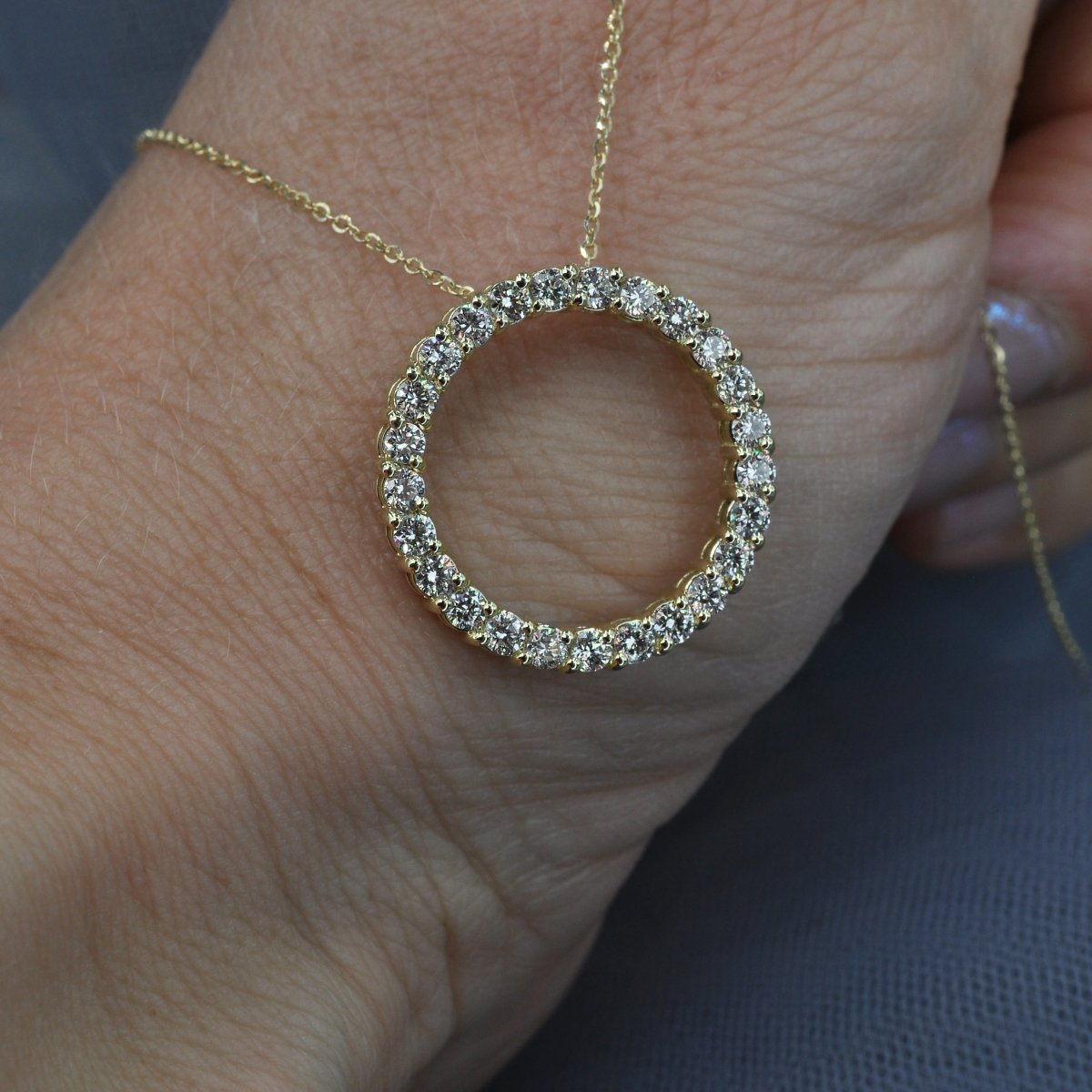 1.25 CT Round Cut Diamonds - Diamond Pendant