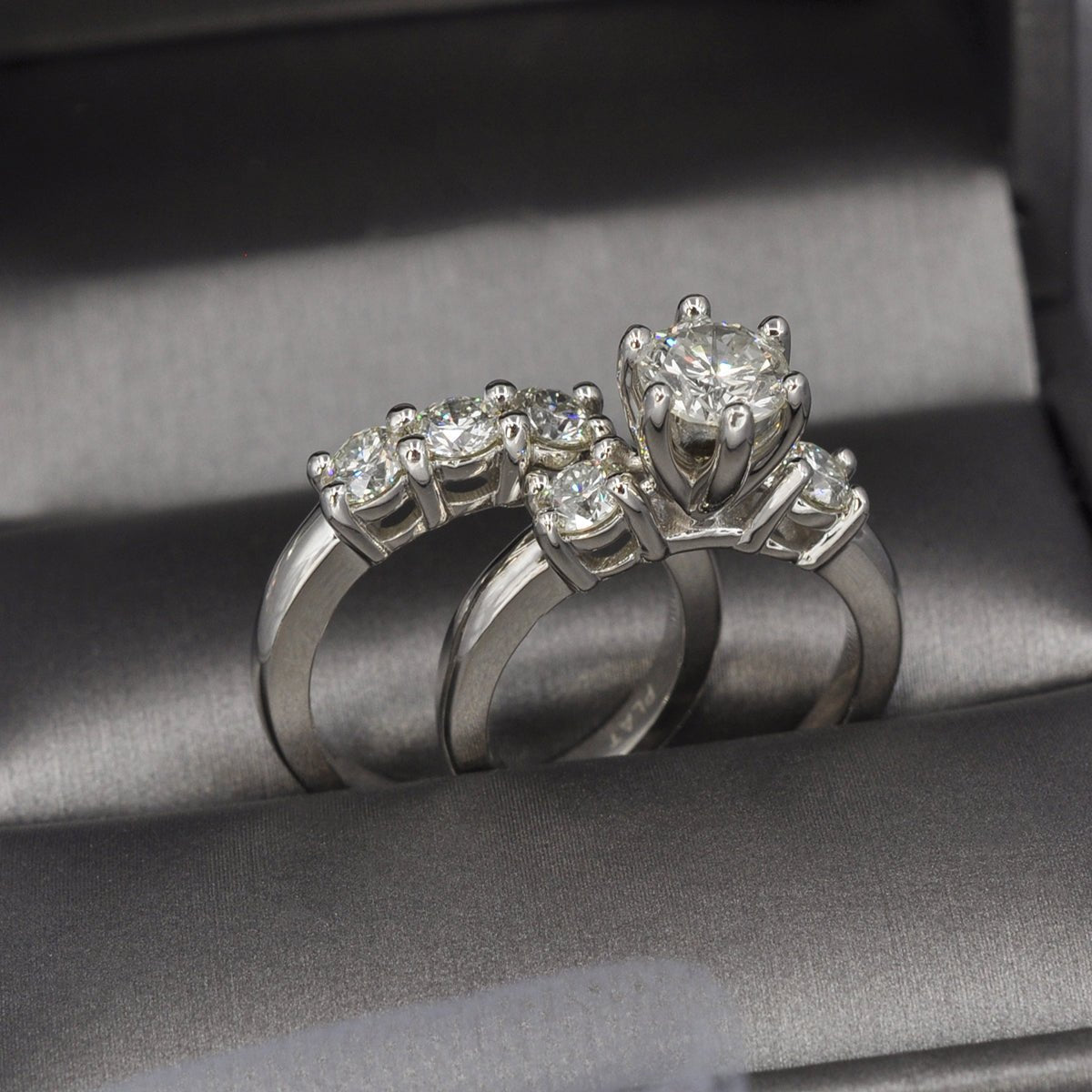 1.35-2.50 CT Round Cut Diamonds - Bridal Set - Primestyle.com