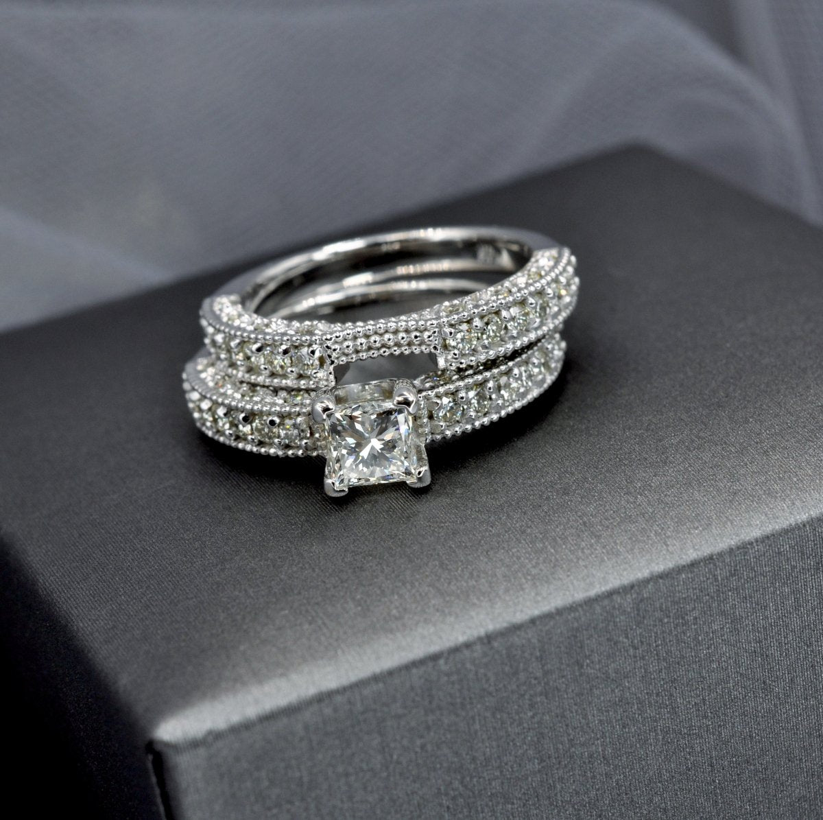 1.45-2.60 CT Round & Princess Cut Diamonds - Bridal Set - Primestyle.com