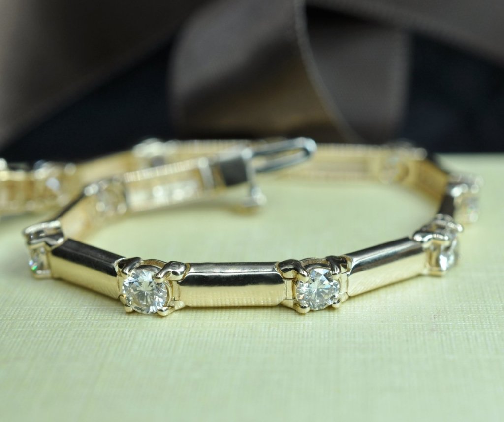 1.50 - 3.00 CT Round Cut Diamonds - Tennis Bracelet - Primestyle.com