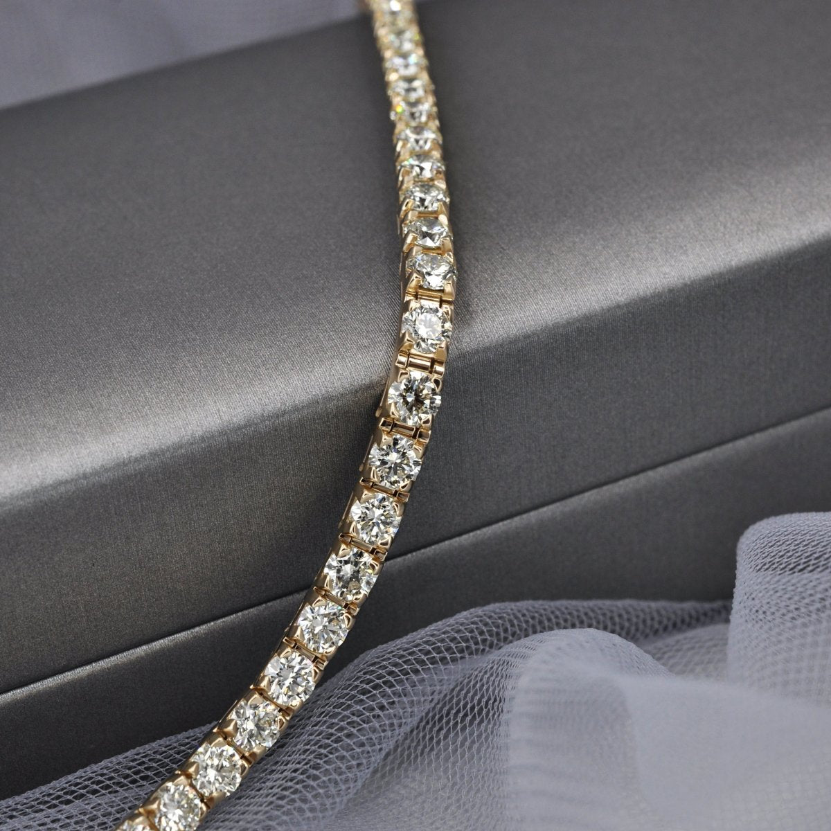 1.50-8.00 CT Round Cut Diamonds - Tennis Bracelet - Primestyle.com