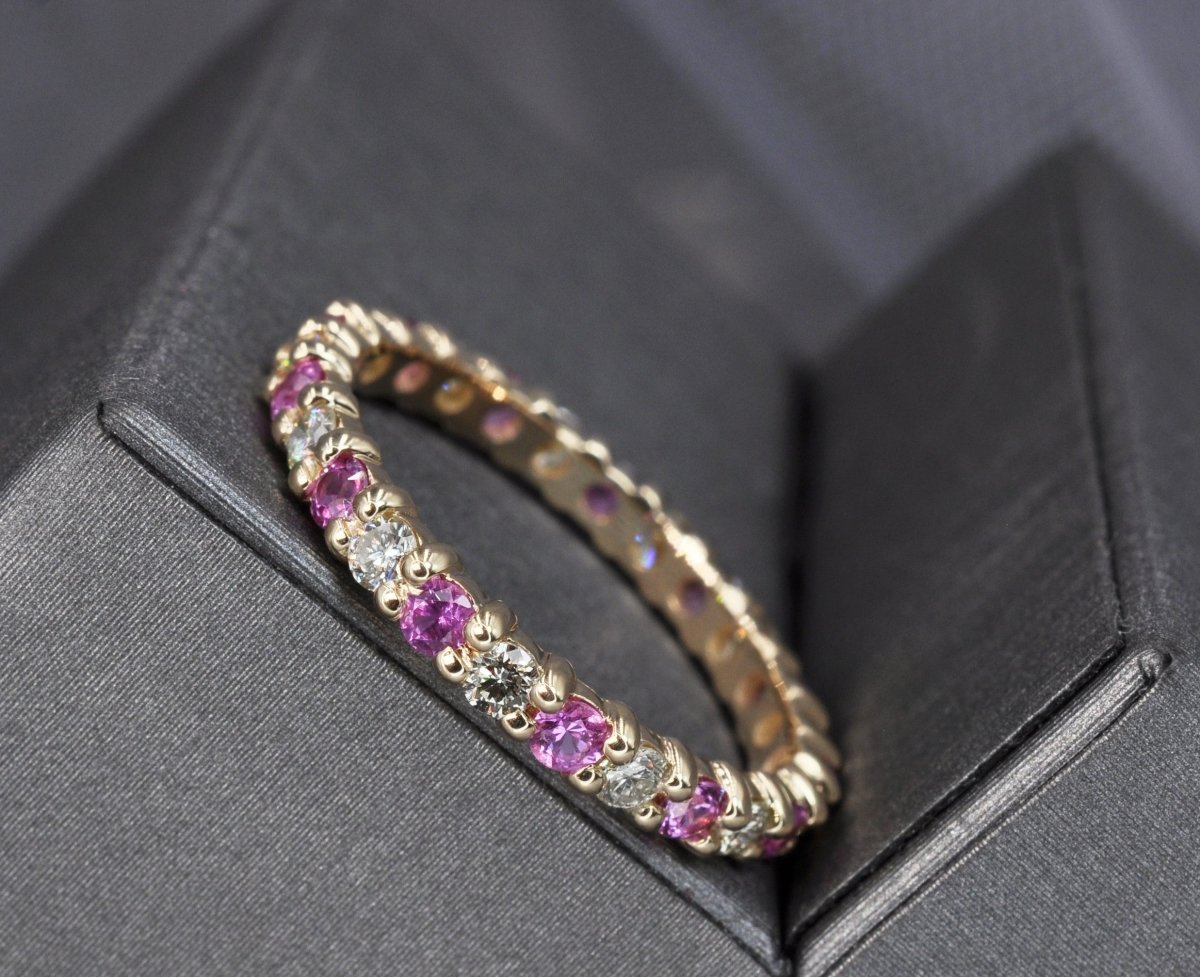 1.50 CT Round Cut Pink Sapphires & Diamonds - Eternity Ring - Primestyle.com