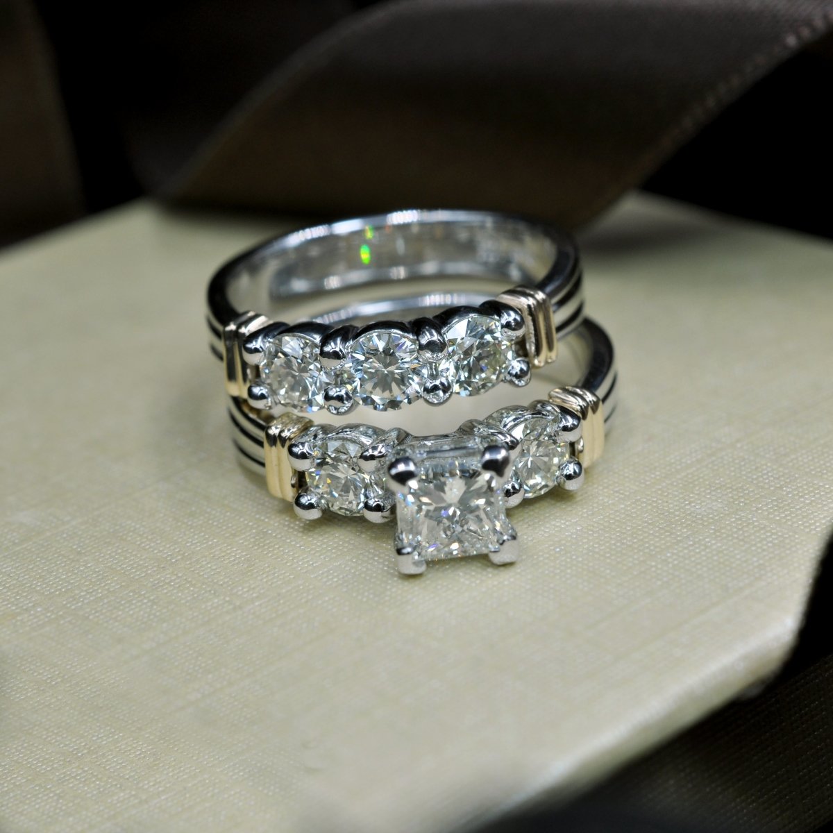 1.55-2.70 CT Round & Princess Cut Diamonds - Bridal Set - Primestyle.com