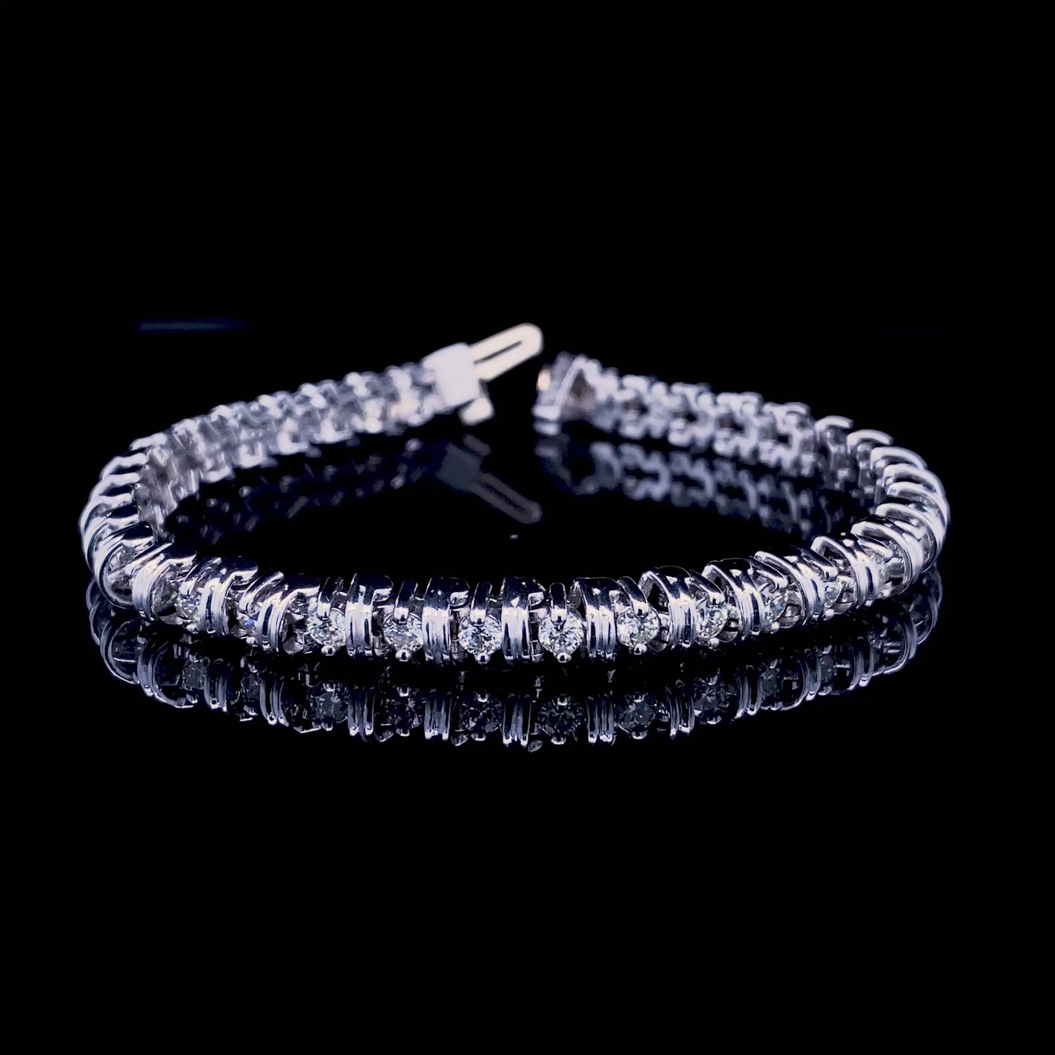 Blissful 3.00 CT Round Cut Diamond Tennis Bracelet in Platinum