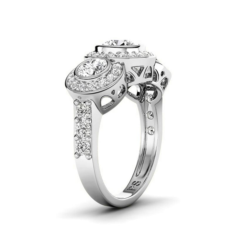 1.75-4.25 CT Round Cut Lab Grown Diamonds - Three Stone Ring - Primestyle.com