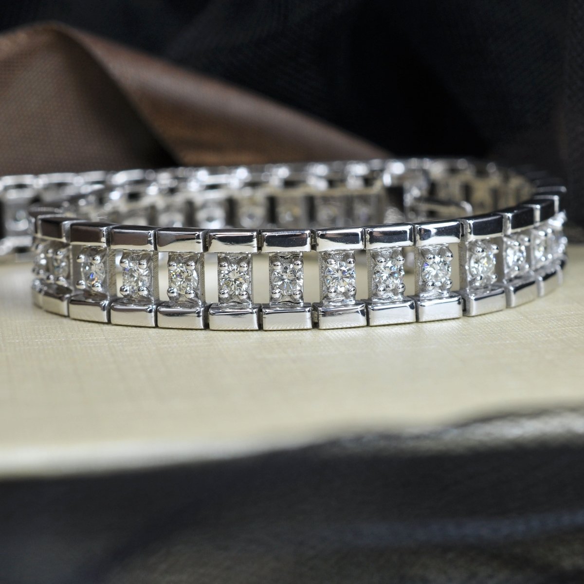 2.00-3.00 CT Round Cut Diamonds - Diamond Bracelet - Primestyle.com