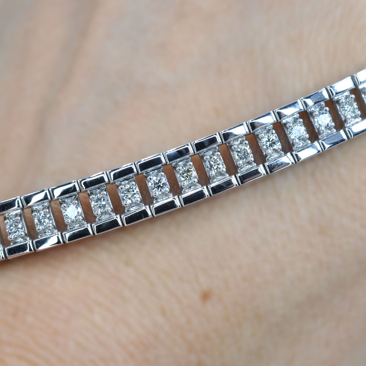 2.00-3.00 CT Round Cut Diamonds - Diamond Bracelet - Primestyle.com