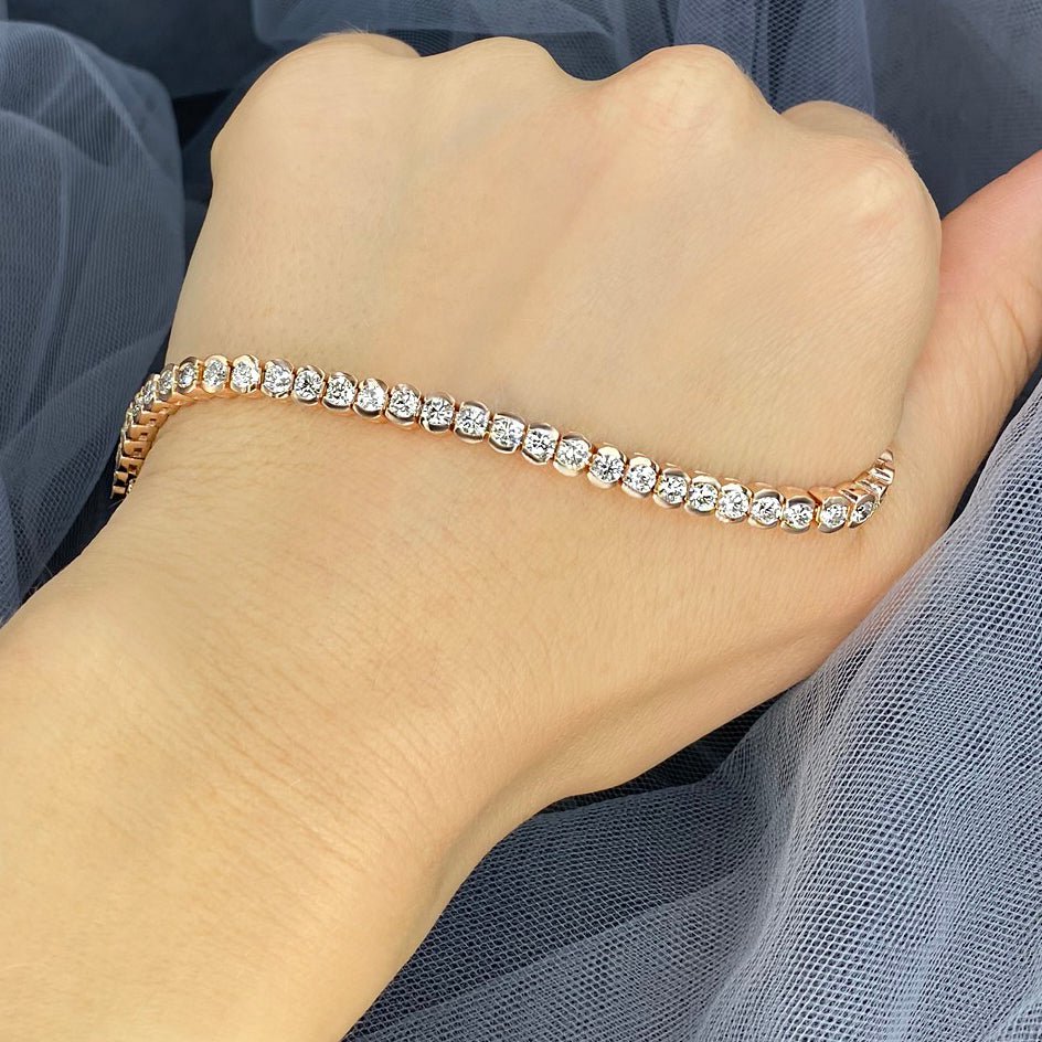 2.00-6.00 CT Round Cut Diamonds - Tennis Bracelet
