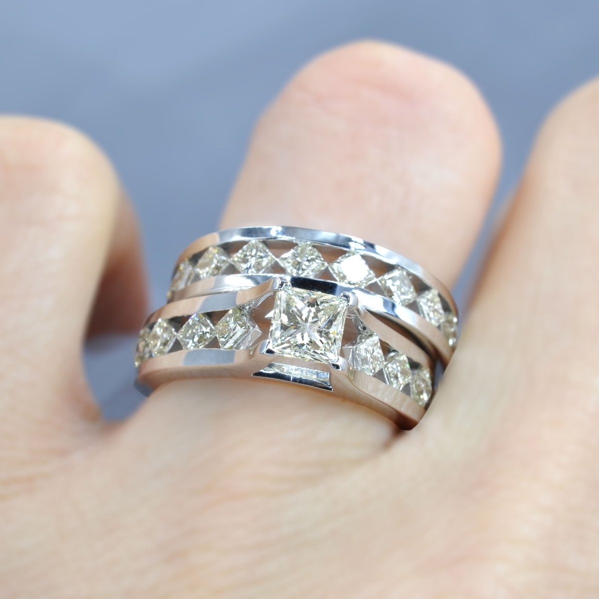 2.05-3.20 CT Princess Cut Natural Diamonds - Bridal Set