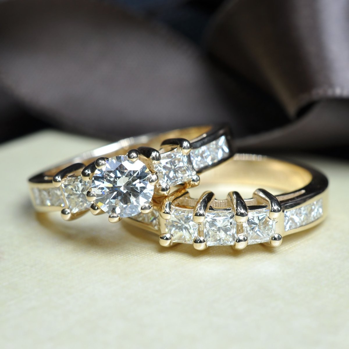 2.30-3.45 CT Princess Cut Diamonds - Bridal Set