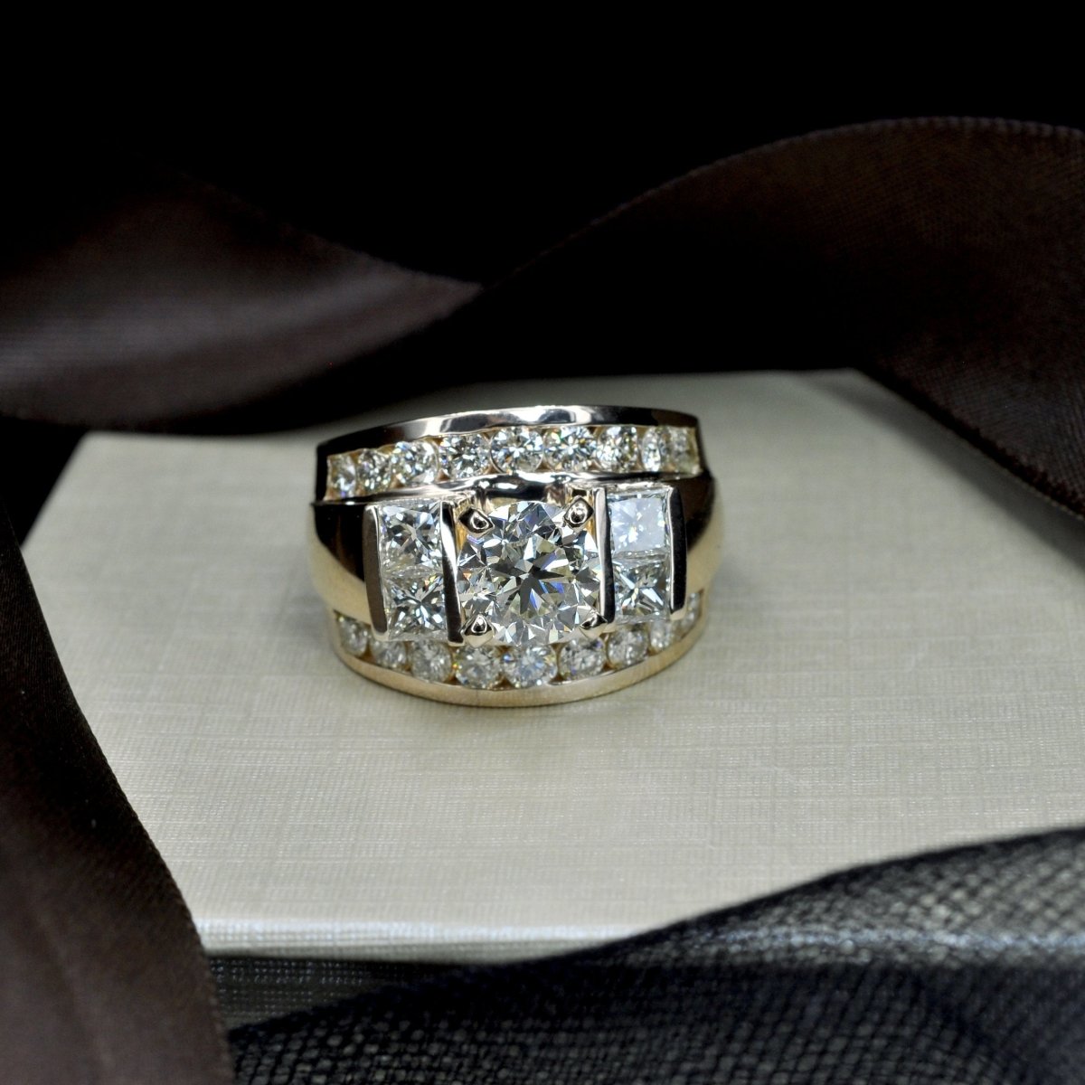 2.80-3.95 CT Round & Princess Cut Diamonds - Engagement Ring - Primestyle.com