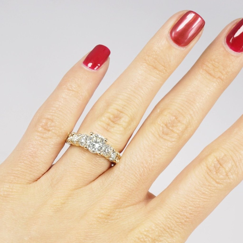2.85-4.00 CT Round Cut Natural Diamonds - Engagement Ring
