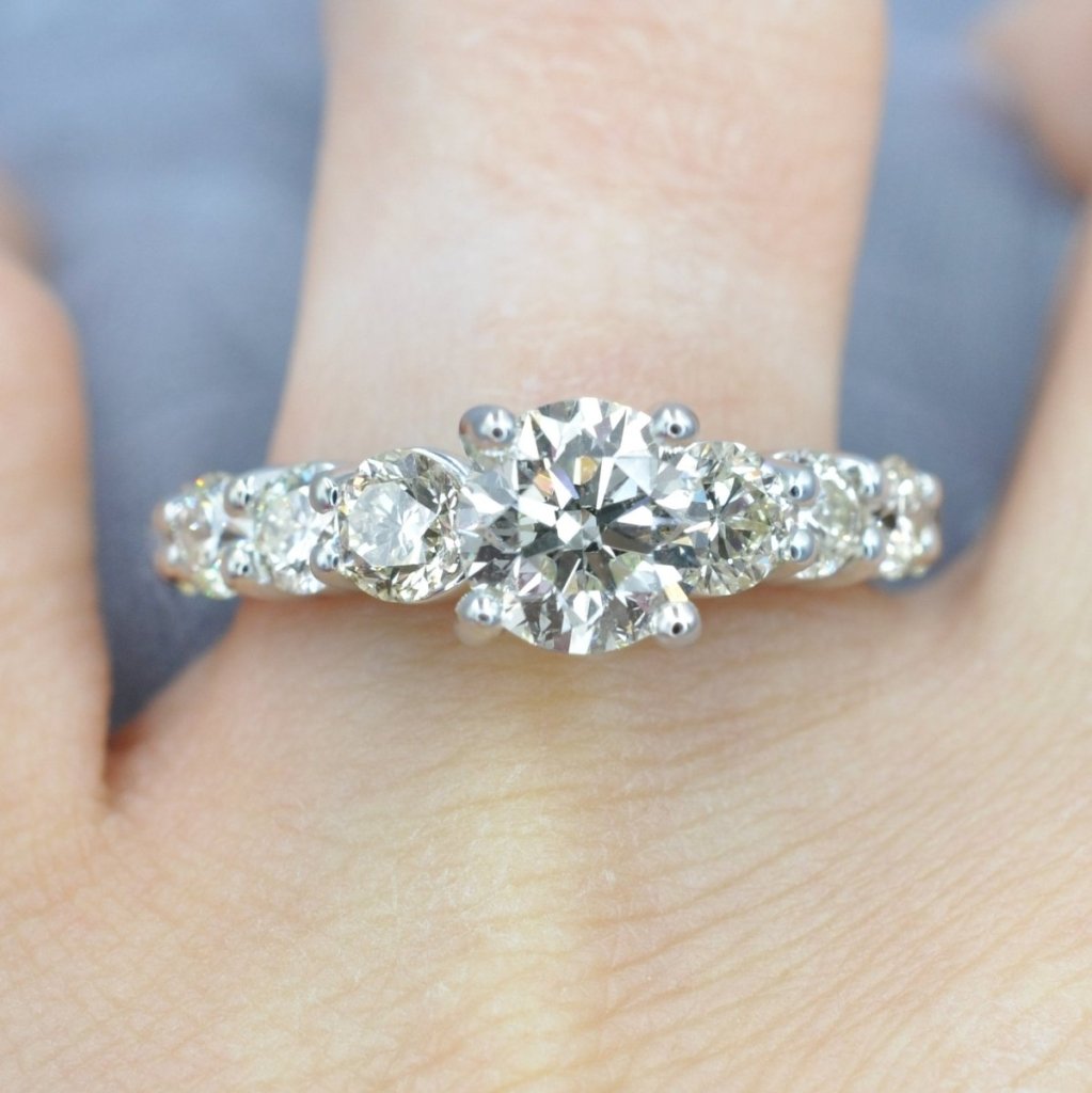 2.85-4.00 CT Round Cut Natural Diamonds - Engagement Ring