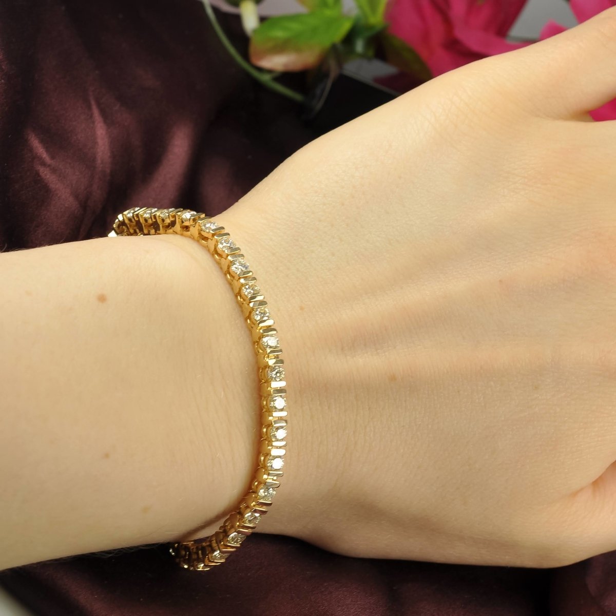 3.00-5.00 CT Round Cut Diamonds - Tennis Bracelet