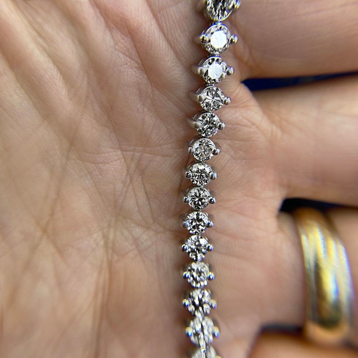 3.00-8.00 CT Round Cut Diamonds - Tennis Bracelet - Primestyle.com