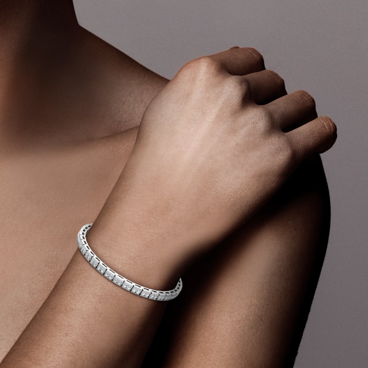 3.50-5.50 CT Round Cut Diamonds - Tennis Bracelet