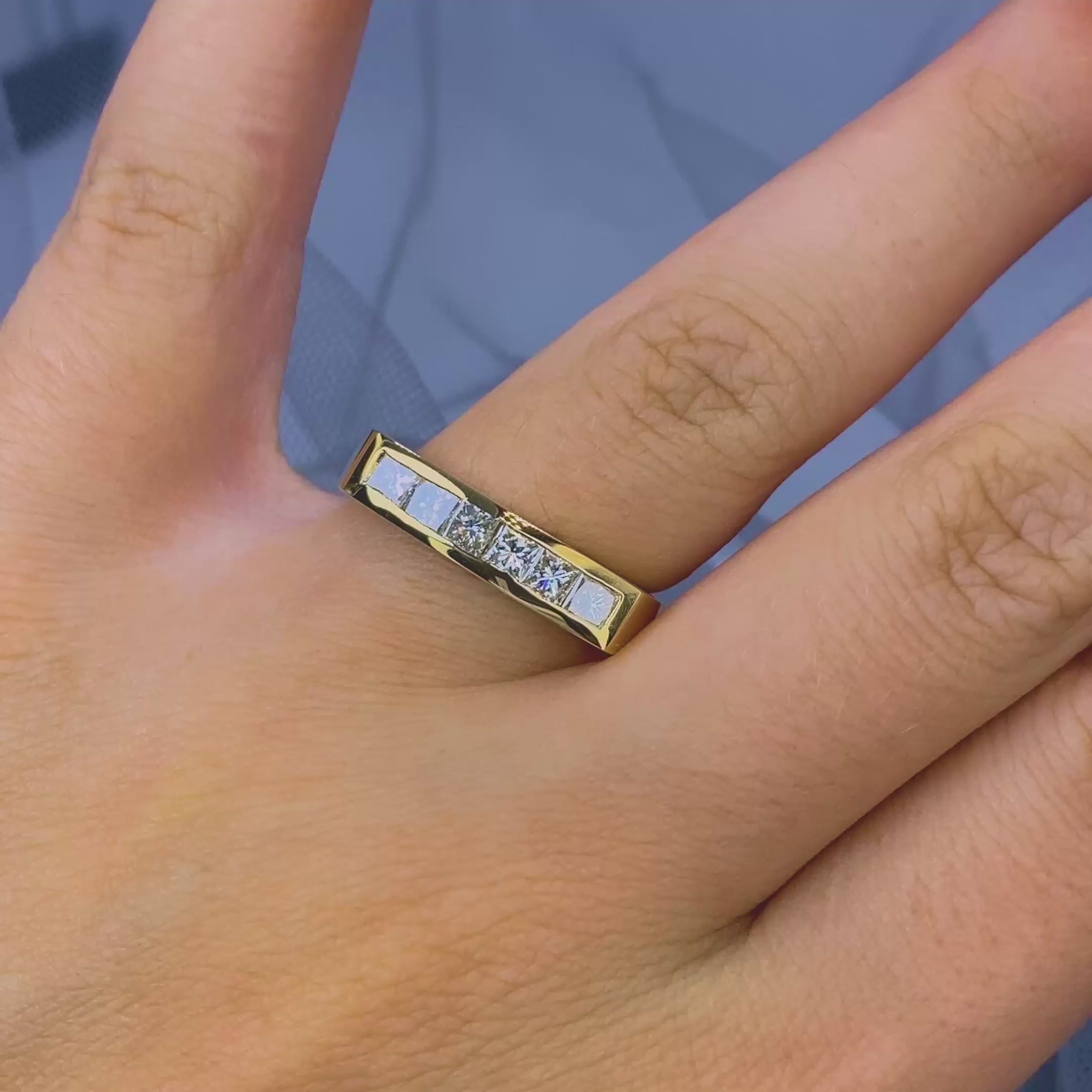 Premium 1.00 CT Princess Cut Diamond Mens Wedding Band in 14 KT Yellow Gold