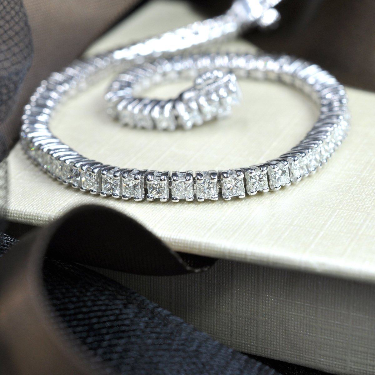 4.00-13.50 CT Princess Cut Diamonds - Tennis Bracelet - Primestyle.com