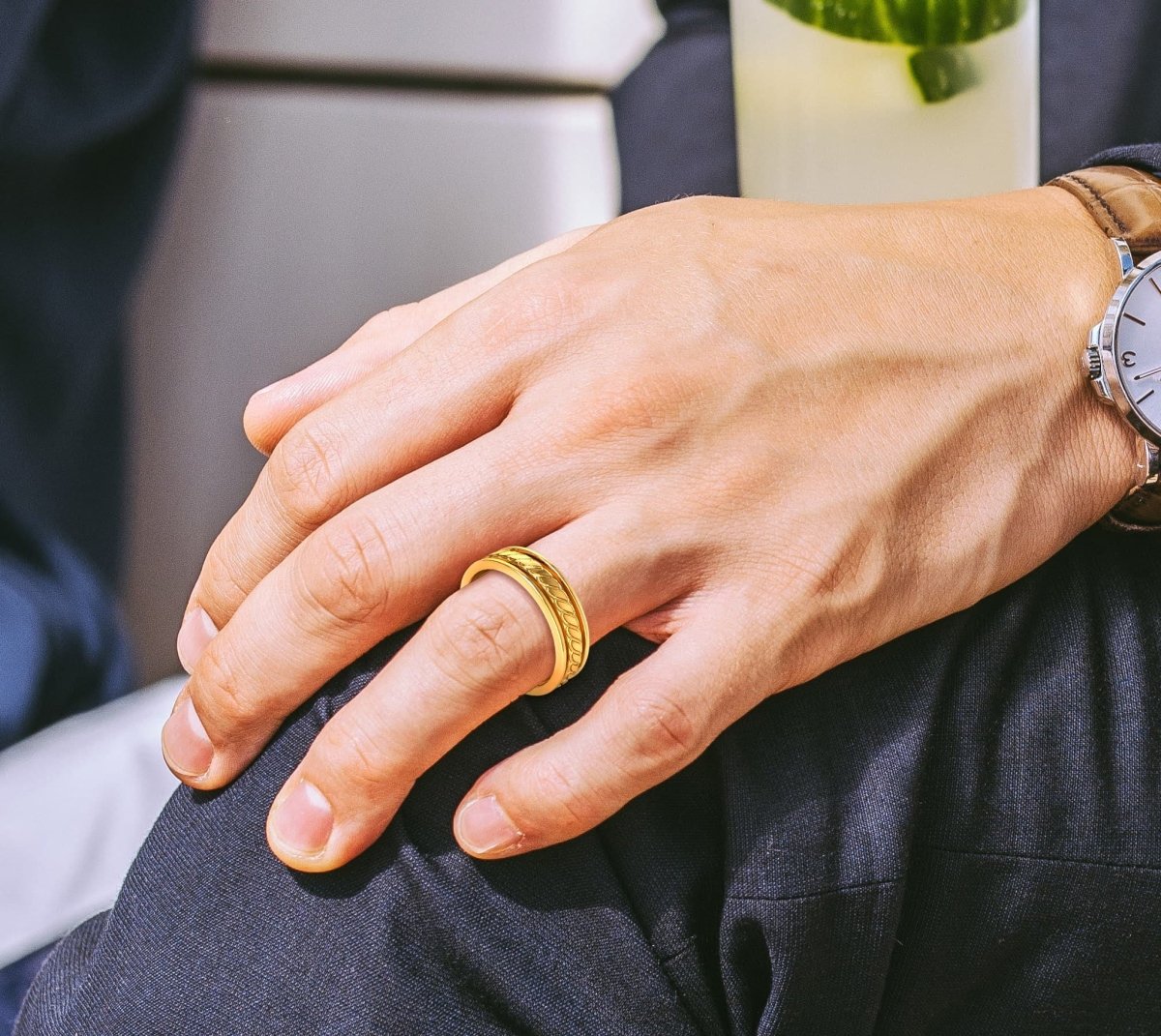 6.0 mm Plain Wedding Band in 14KT, 18KT & Platinum - Primestyle.com