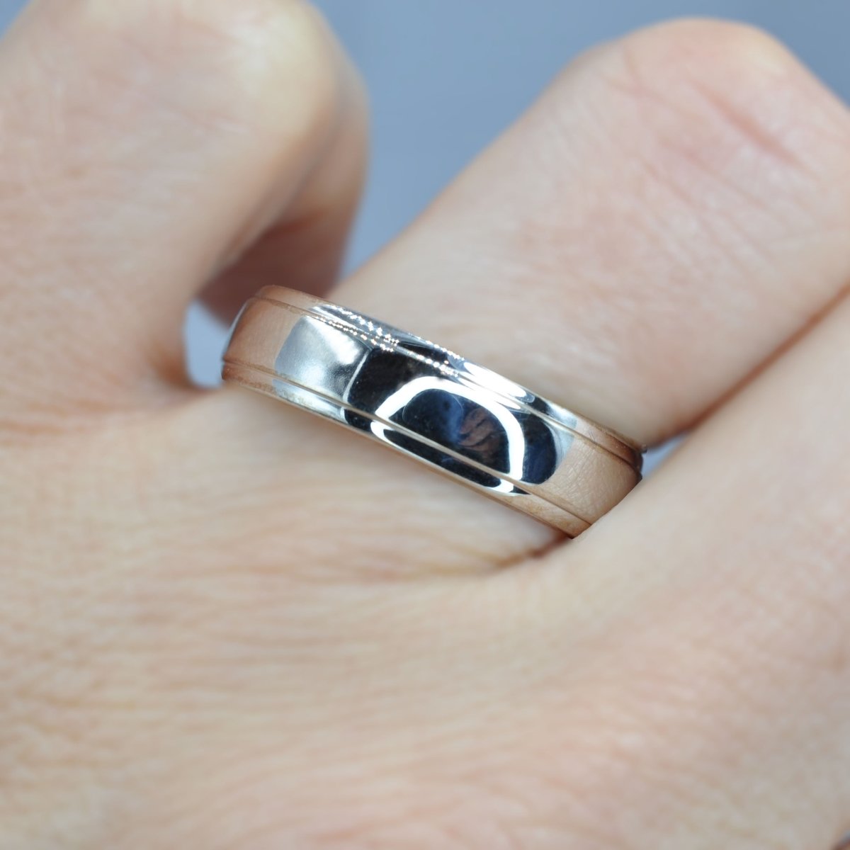 6.0 mm Plain Wedding Band in 14KT, 18KT & Platinum - Primestyle.com
