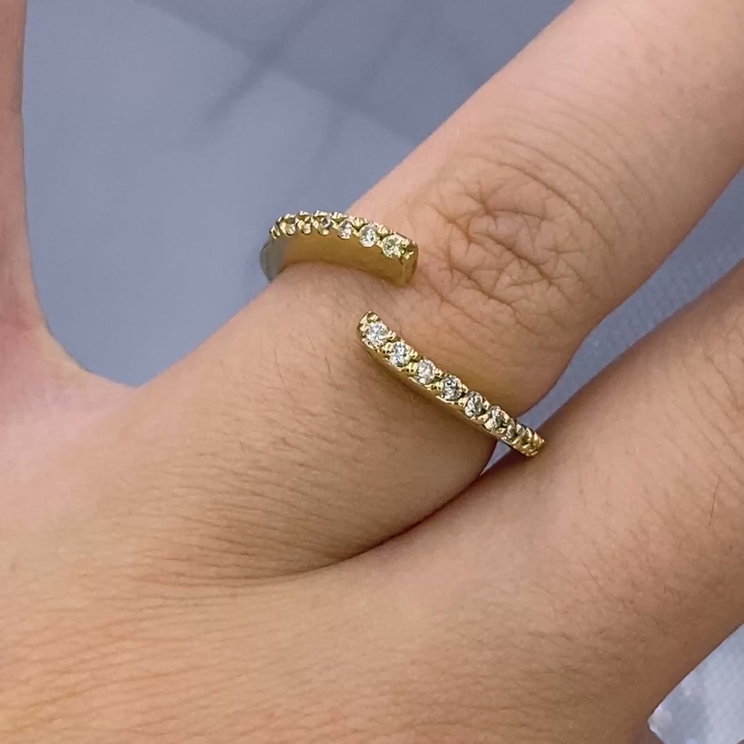 Bargain 0.20CT Round Cut Diamond Wedding Ring in 14KT Yellow Gold