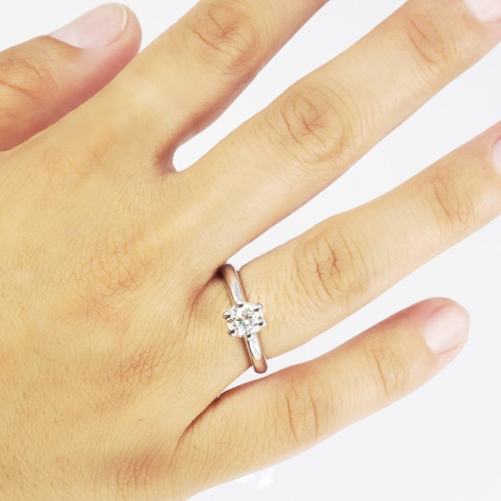 0.35-1.50 CT Round Cut Natural Diamonds - Solitaire Rings