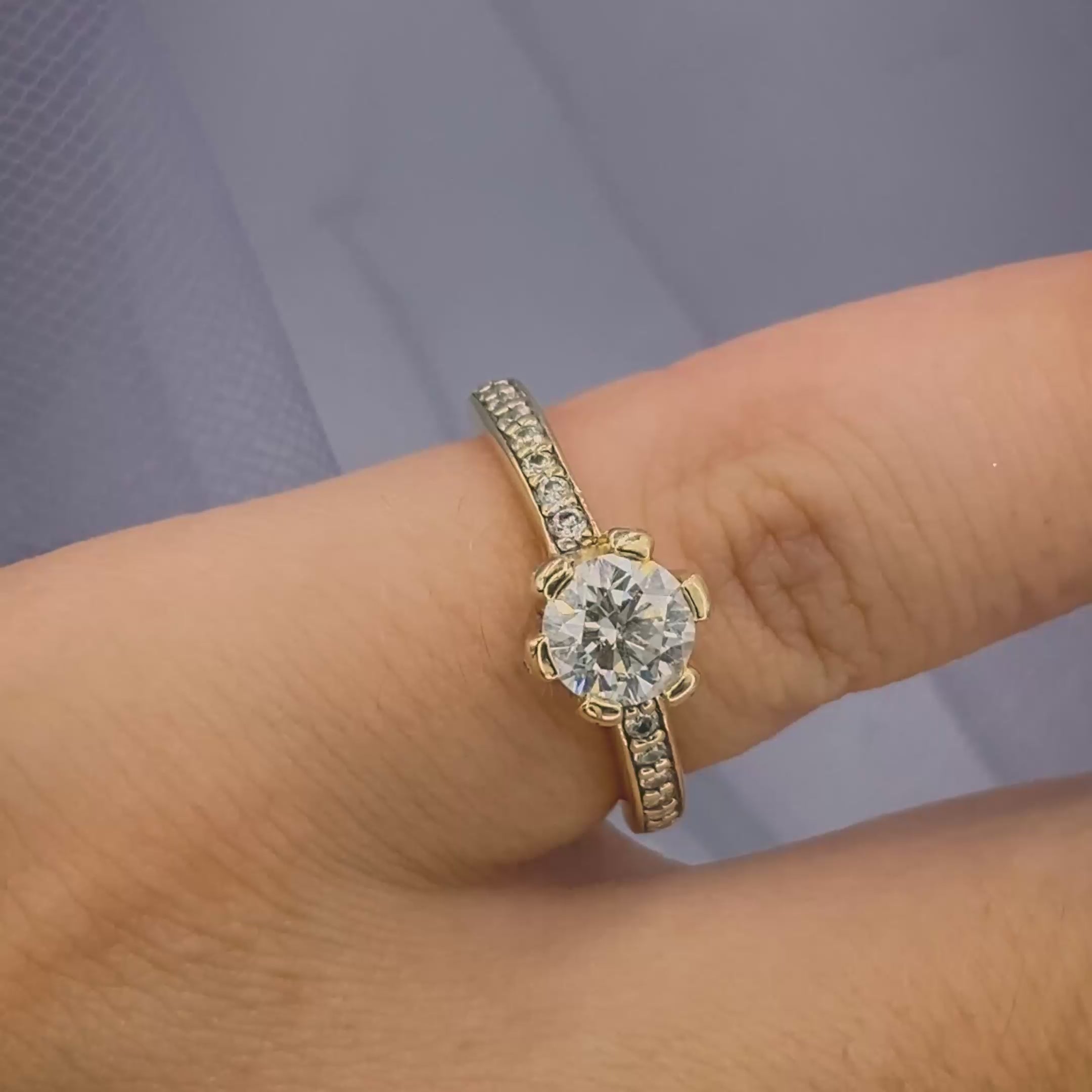 Limited 1.35 CT Round Cut Diamond Engagement Ring in 14KT Yellow Gold