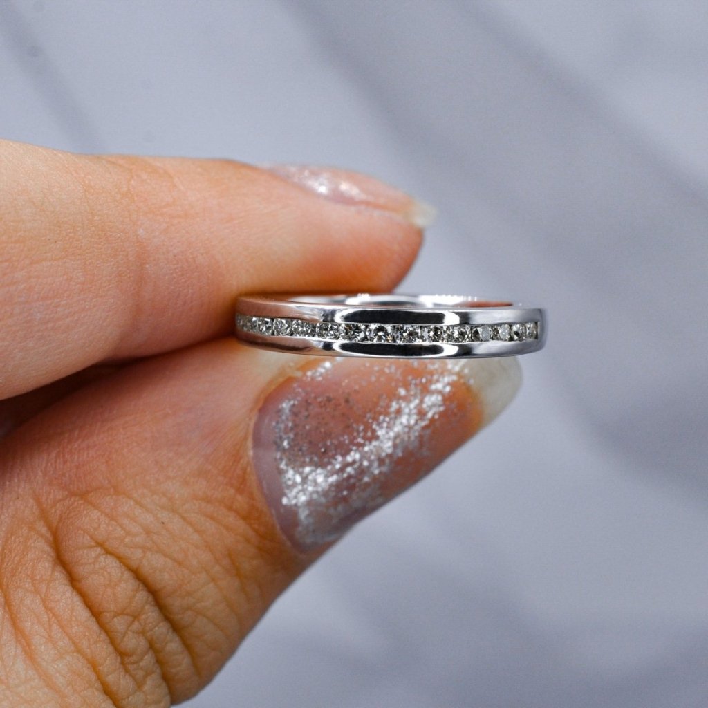 Affordable 0.45 CT Princess cut Diamond Wedding Band in Platinum