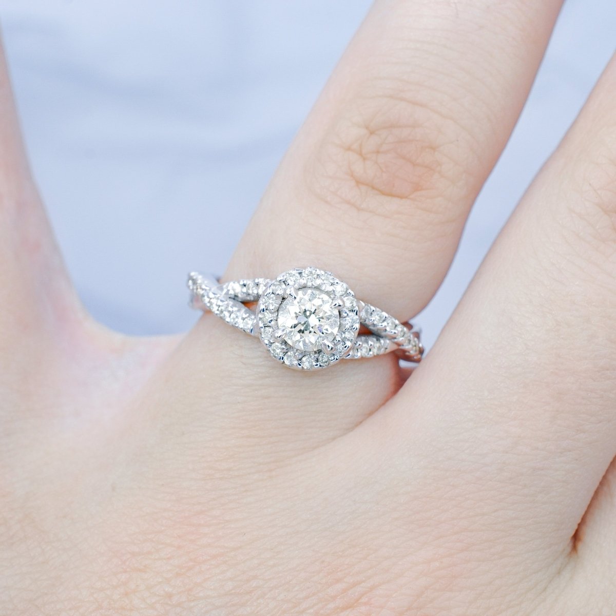 Affordable 1.00 CT Round cut Diamond Engagement Ring in 14KT White Gold - Primestyle.com