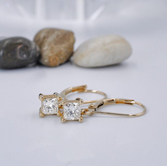 Beautiful 0.80 CT Princess Cut Diamond Stud Earrings in 14KT Yellow Gold - Primestyle.com
