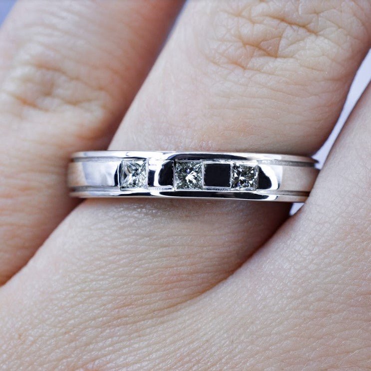 Blissful 0.40 CT Princess Cut Diamond Mens Wedding Band in 14KT White Gold - Primestyle.com