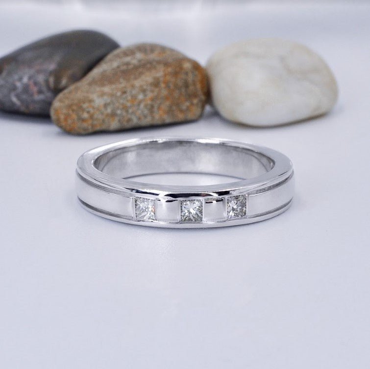 Blissful 0.40 CT Princess Cut Diamond Mens Wedding Band in 14KT White Gold - Primestyle.com