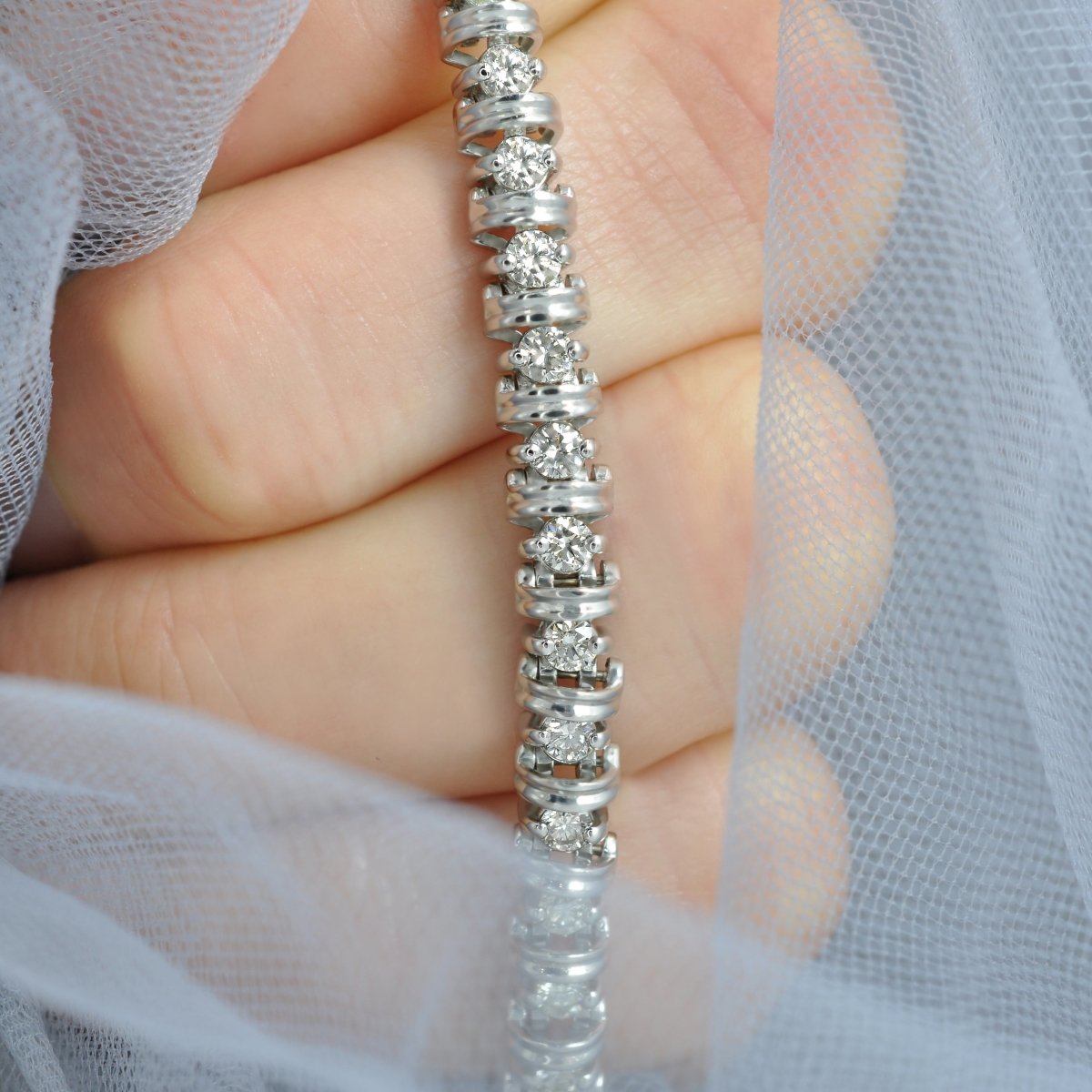 Blissful 3.00 CT Round Cut Diamond Tennis Bracelet in Platinum - Primestyle.com