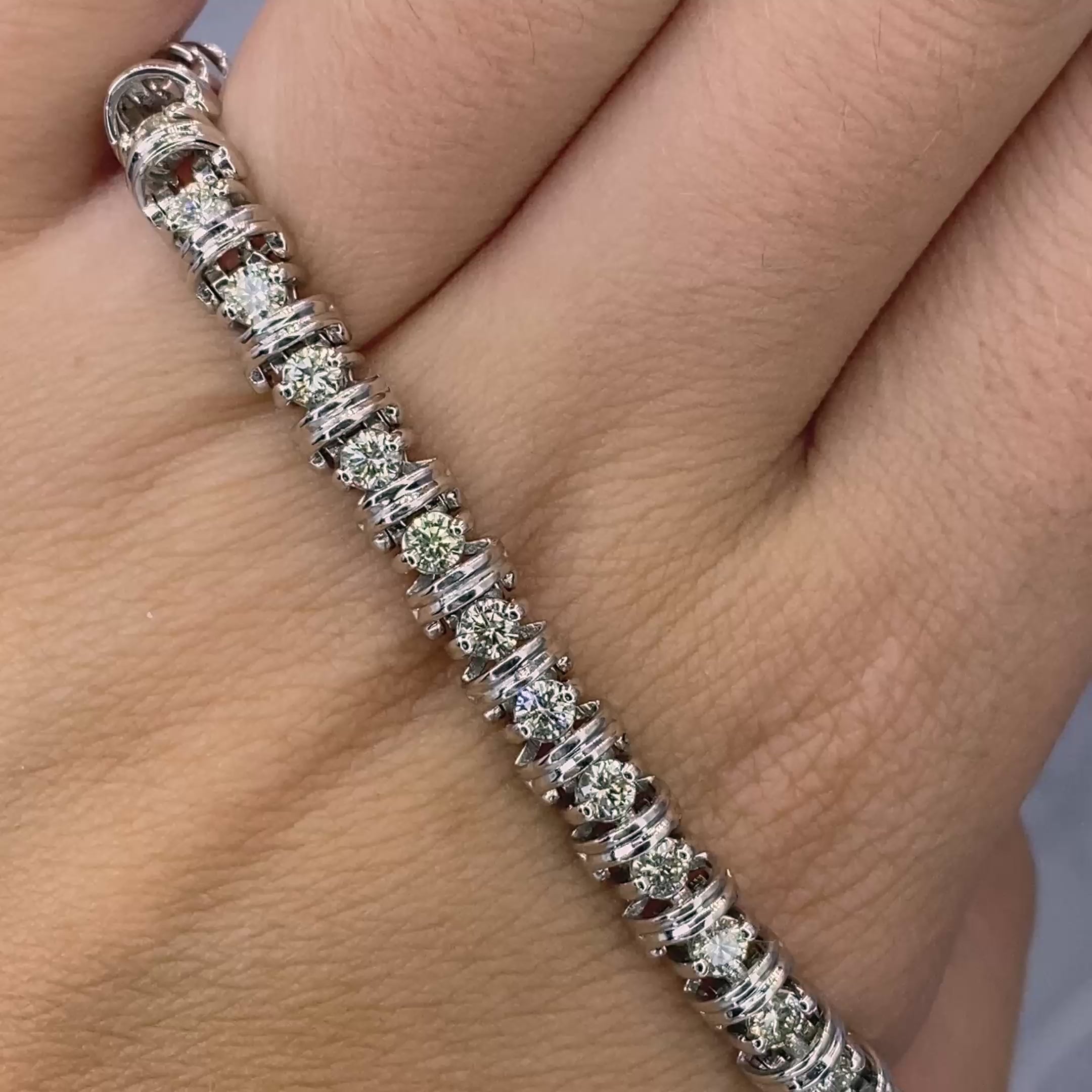 Blissful 3.00 CT Round Cut Diamond Tennis Bracelet in Platinum