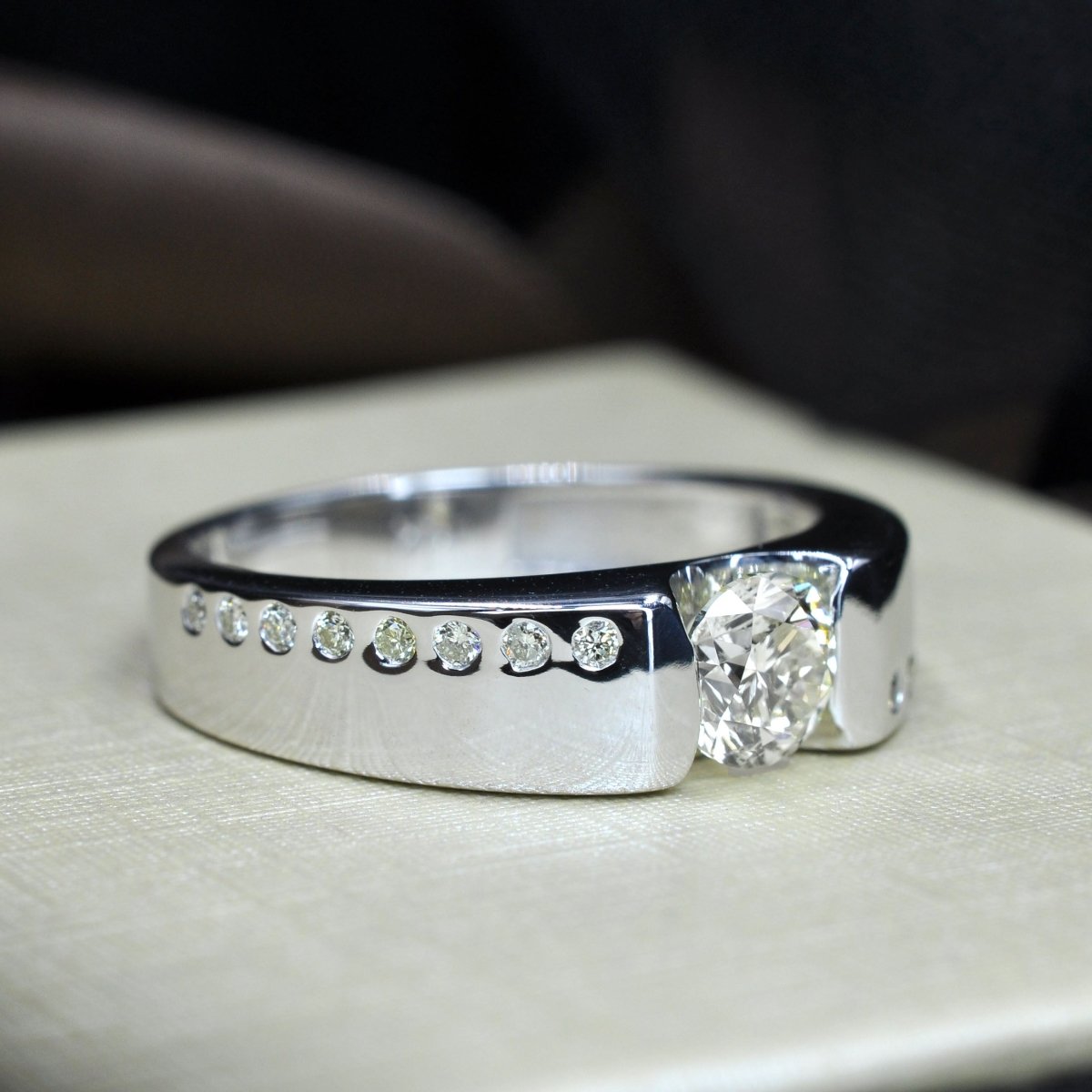 Certified 1.00 CT Round Cut Diamond Engagement Ring in 14 KT White Gold - Primestyle.com