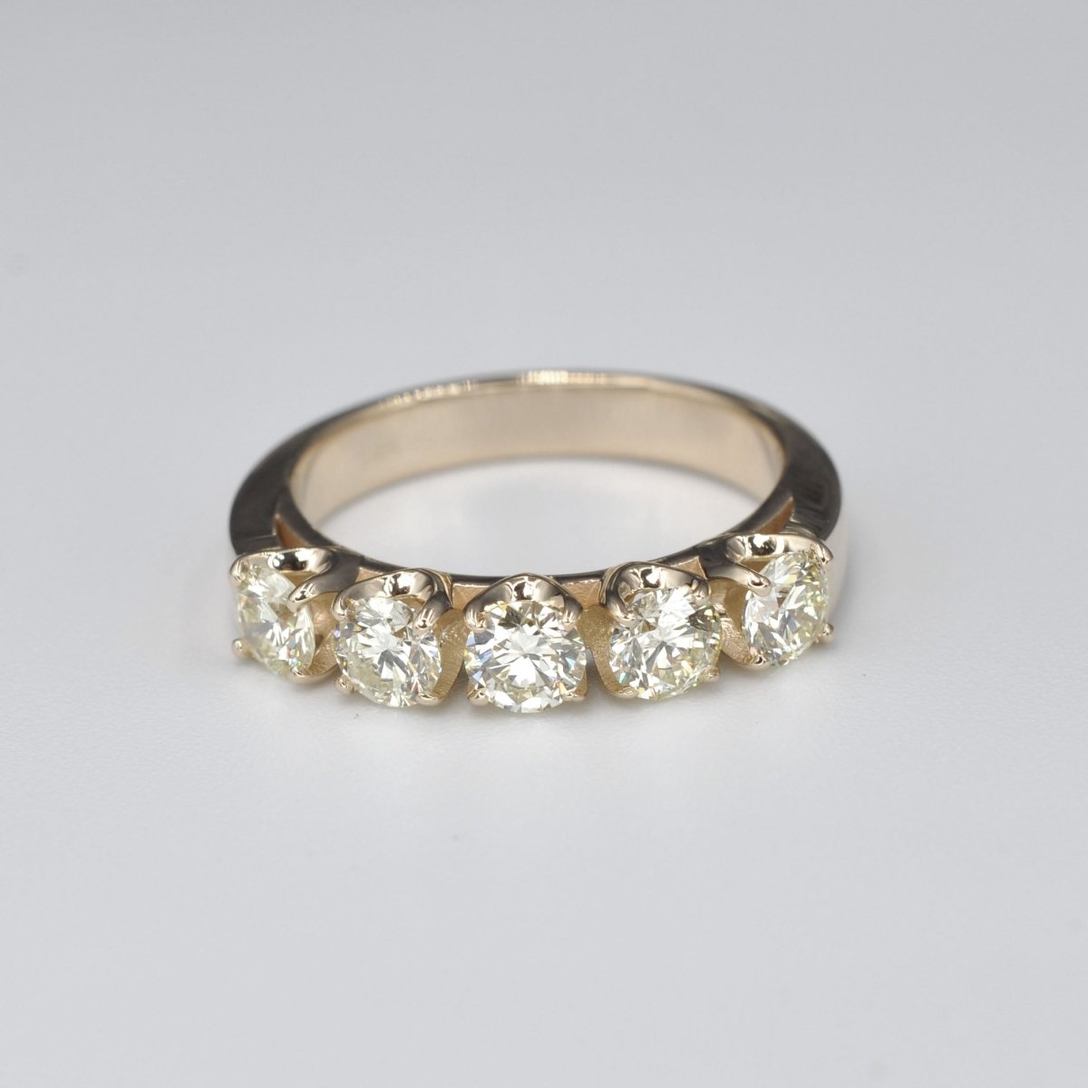 Certified 1.50 CT Round Cut Diamond Wedding Band in 14 KT Yellow Gold