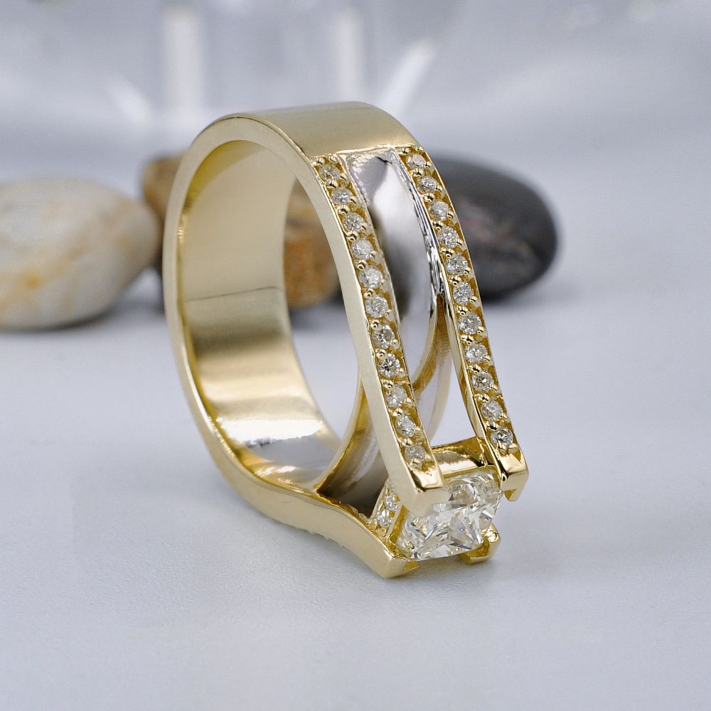 Certified 1.60CT Princess and Round Cut Diamond Engagement Ring in 18KT Two Tone Gold - Primestyle.com