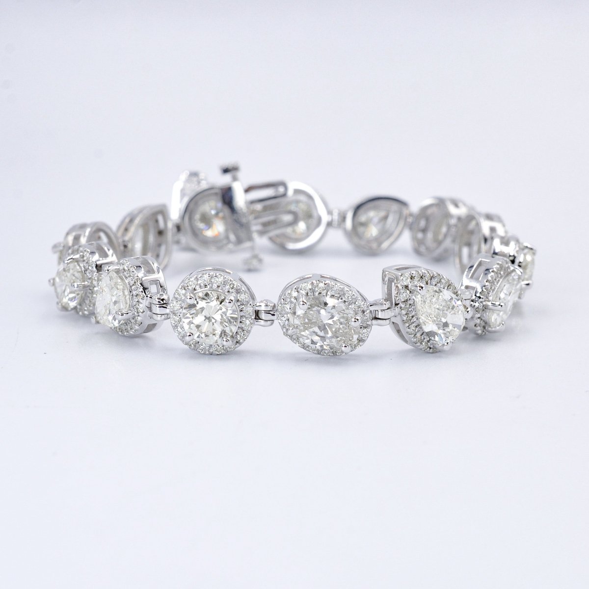 Certified 17.30CT Round, Pear, and Oval cut Diamond Bracelet in 18KT White Gold - Primestyle.com