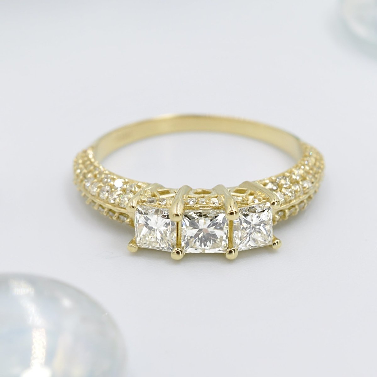Certified 2.25 CT Princess And Round Cut Diamond Three Stone Ring in 18 KT Yellow Gold