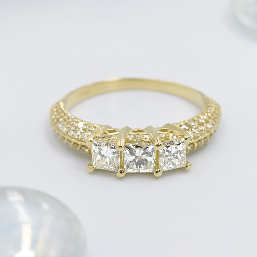 Certified 2.25 CT Princess And Round Cut Diamond Three Stone Ring in 18 KT Yellow Gold - Primestyle.com