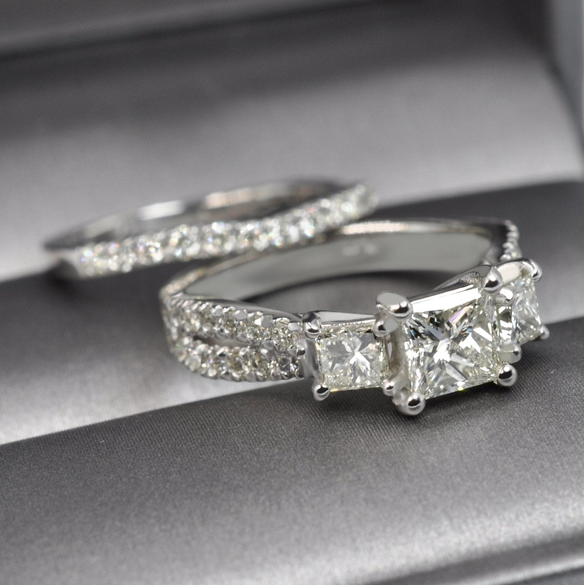 Certified 2.30 CT Round and Princess Cut Diamond Bridal Set in Platinum