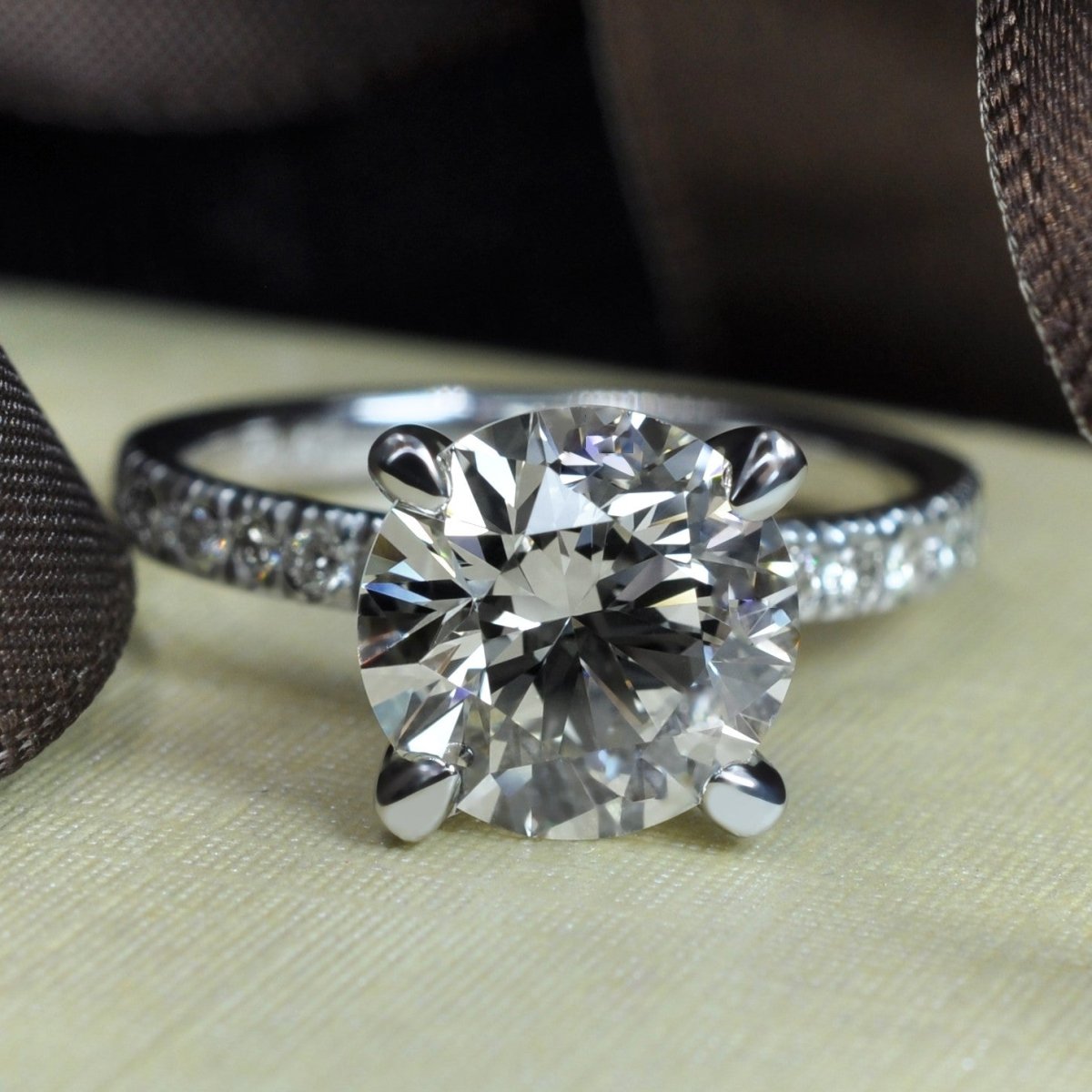 Certified 3.30 CT Round Cut Diamond Engagement Ring in Platinum - Primestyle.com