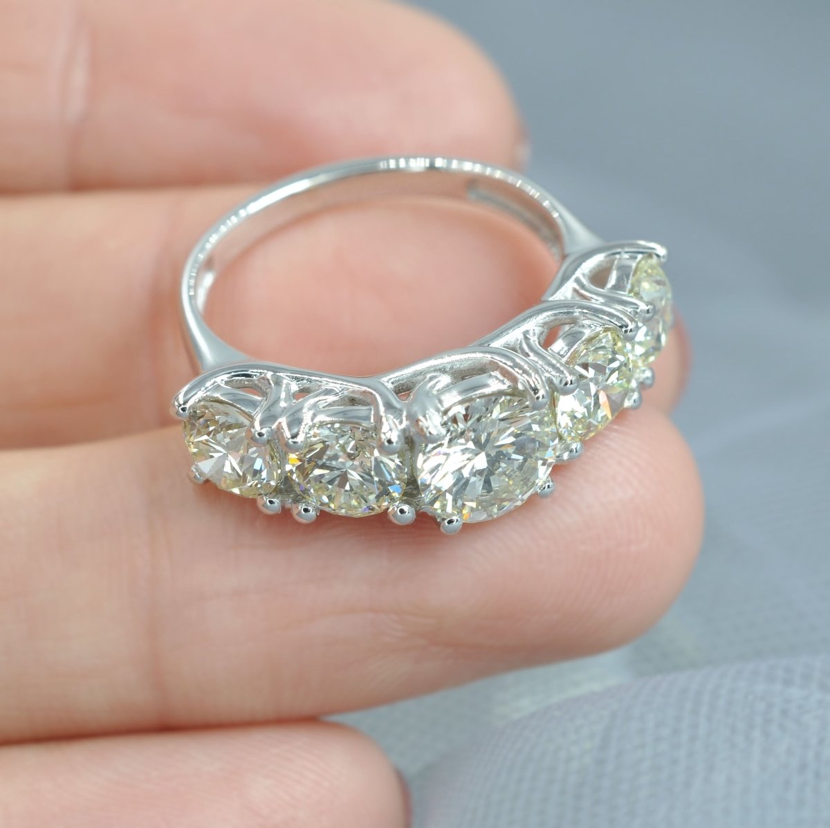 Certified 4.25CT Round Cut Engagement Ring in 14KT White Gold - Primestyle.com